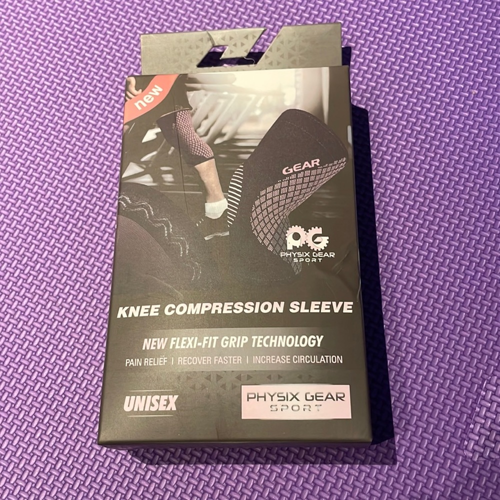 Physix Gear knee compression sleeves. Black and Pink, size XXL